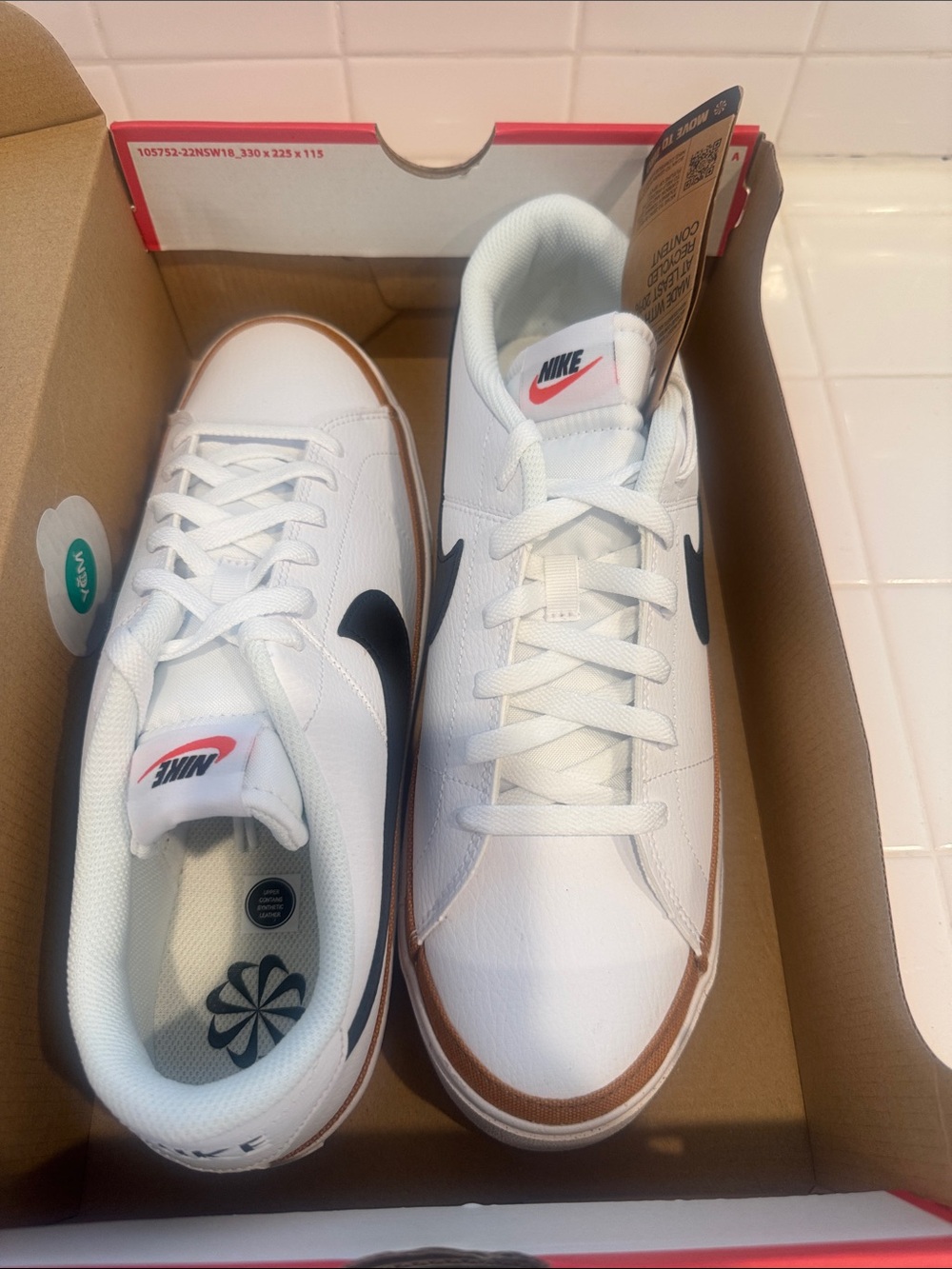 Nike Men’s White Sneakers with Black Swoosh and Brown Trim